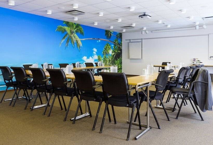 Quality Hotel The Reef