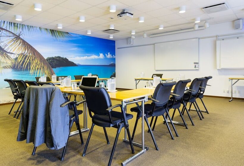 Quality Hotel The Reef