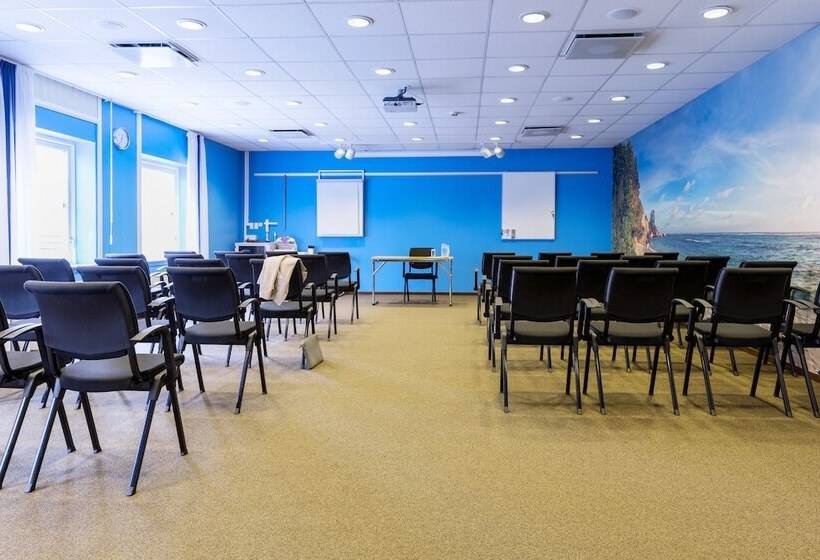 Quality Hotel The Reef