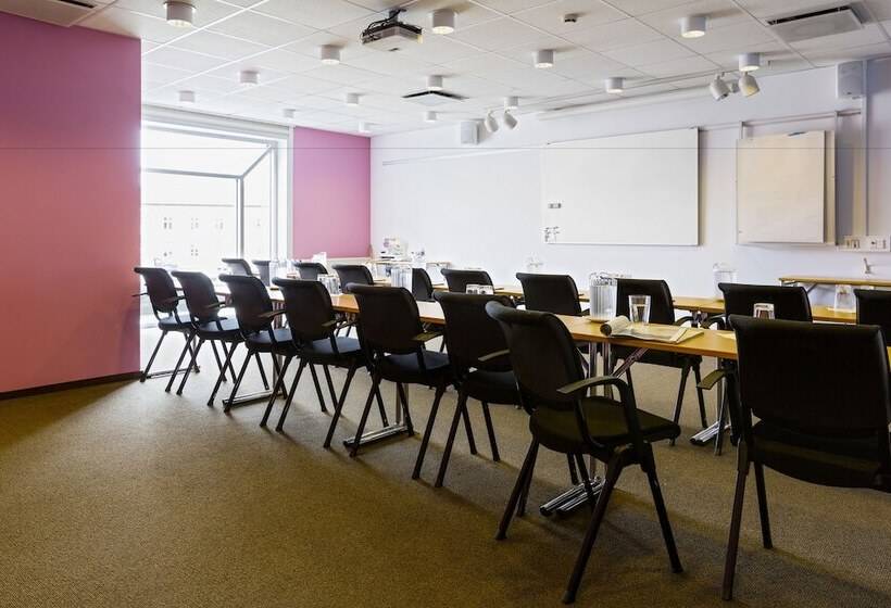 Quality Hotel The Reef