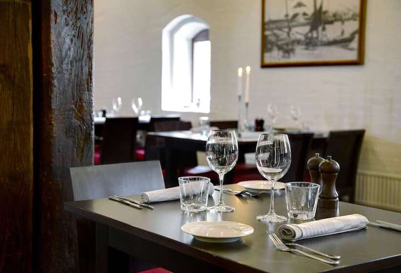 Quality Hotel The Reef