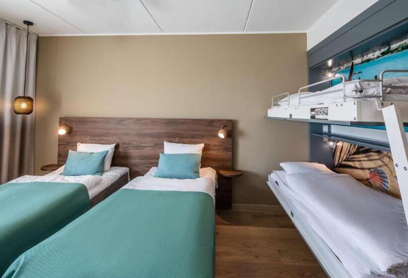 Quality Hotel The Reef