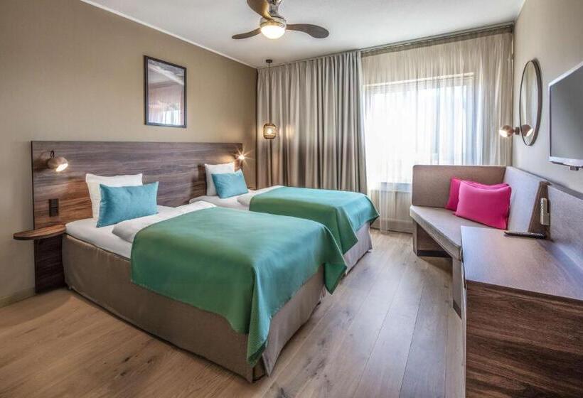 Quality Hotel The Reef