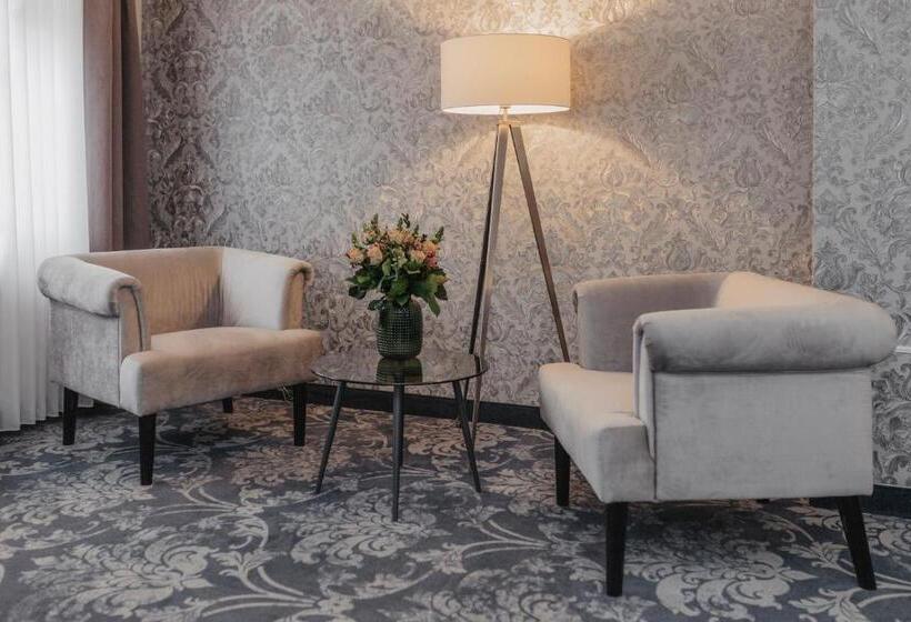 בית מלון כפרי Schwarzer Adler Stendal