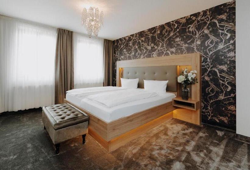 בית מלון כפרי Schwarzer Adler Stendal