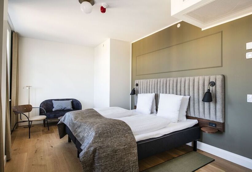 Отель Sct. Thomas