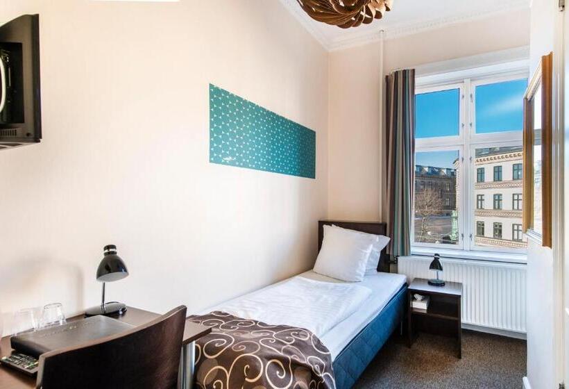 Отель Sct. Thomas