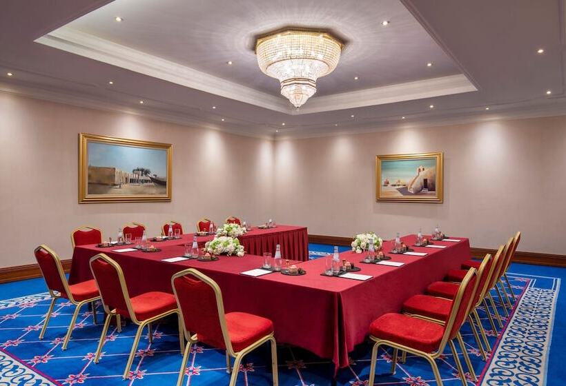 هتل Sheraton Grand Doha Resort & Convention