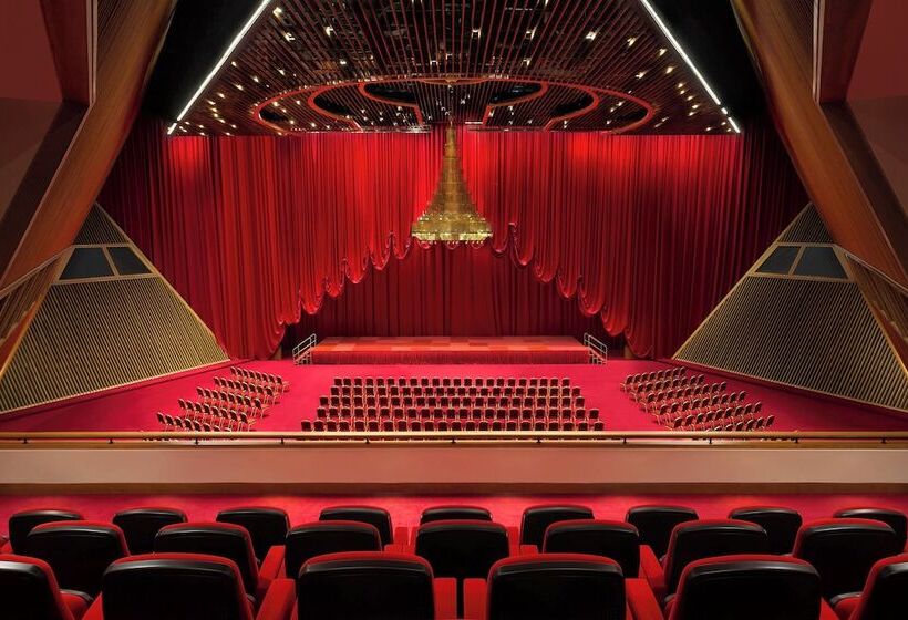 هتل Sheraton Grand Doha Resort & Convention