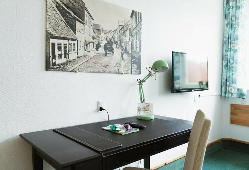 בית מלון כפרי Skandinavien