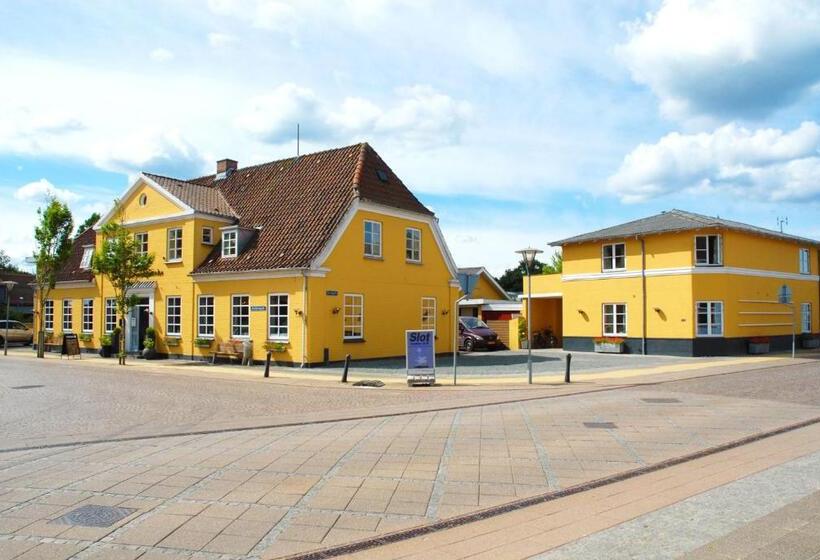 בית מלון כפרי Smedegaarden