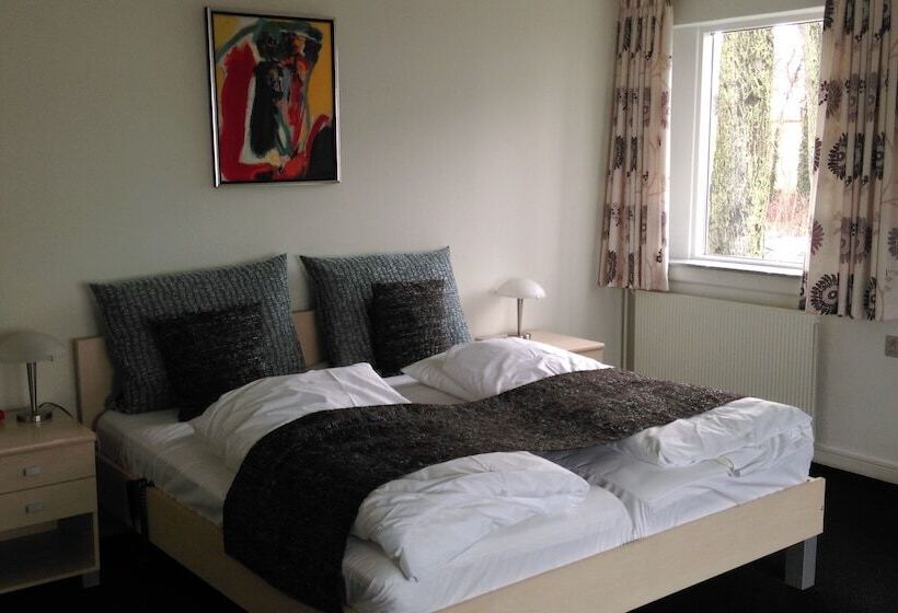 בית מלון כפרי Strandparken