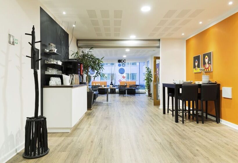 בית מלון כפרי Strandparken