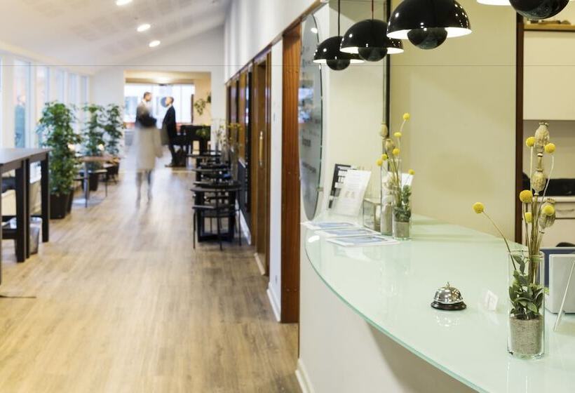 בית מלון כפרי Strandparken