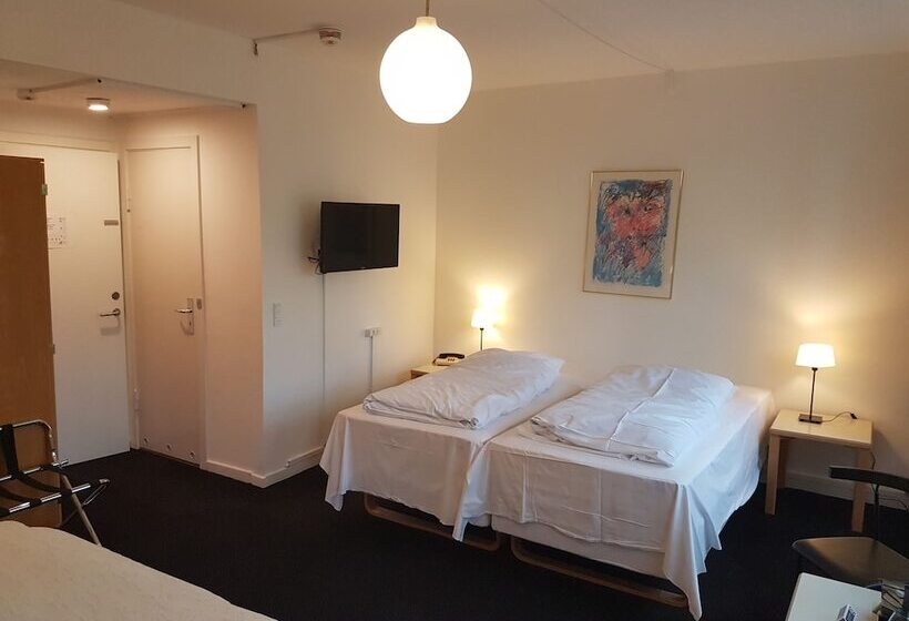 בית מלון כפרי Strandparken