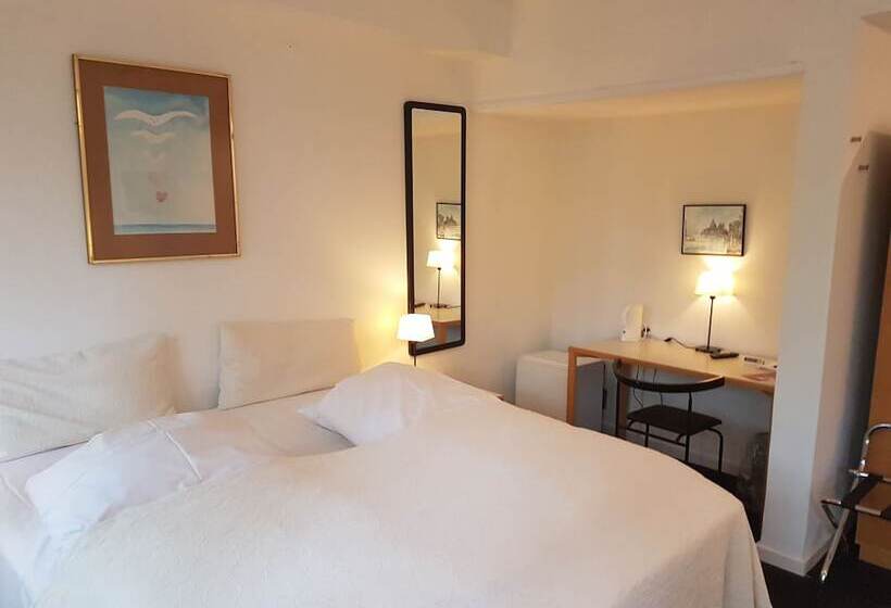 בית מלון כפרי Strandparken