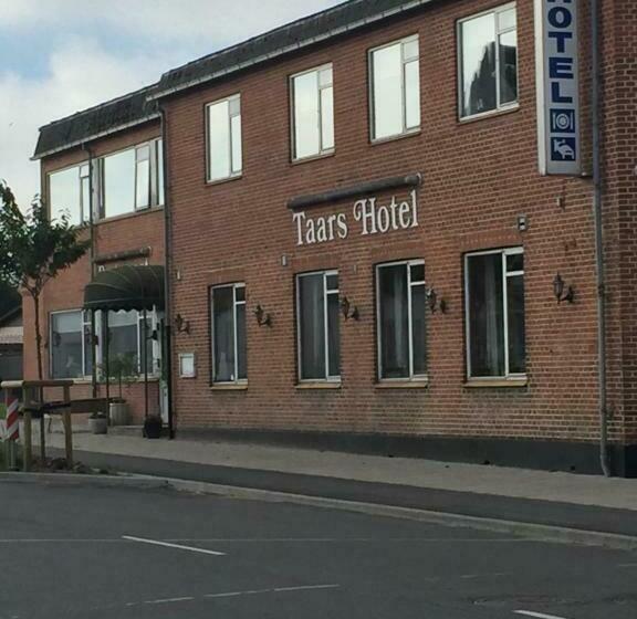 בית מלון כפרי Taars