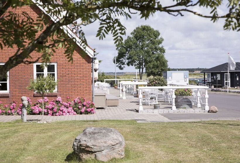 فندق Tambohus Kro & Bade