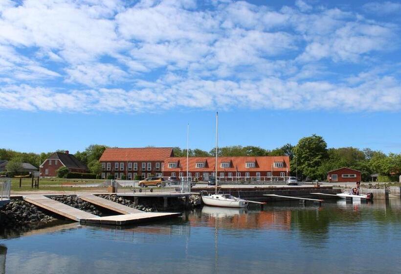 فندق Tambohus Kro & Bade