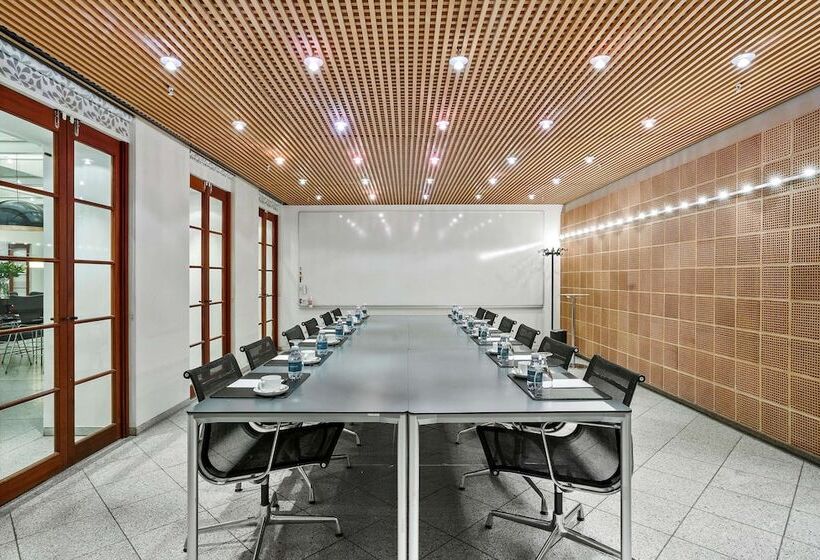 Отель The Huxley Copenhagen, Bw Premier Collection