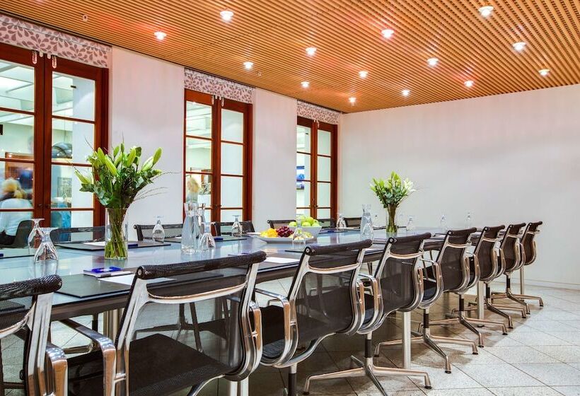 Отель The Huxley Copenhagen, Bw Premier Collection