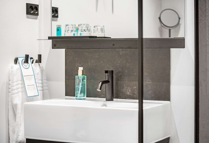 Отель The Huxley Copenhagen, Bw Premier Collection