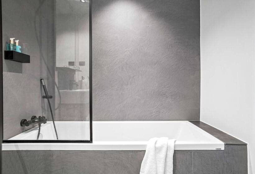 Отель The Huxley Copenhagen, Bw Premier Collection