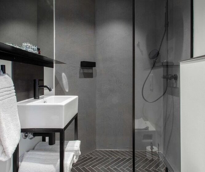 Отель The Huxley Copenhagen, Bw Premier Collection