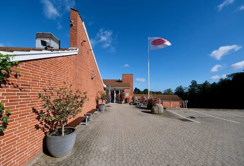 בית מלון כפרי Vissenbjerg Storkro