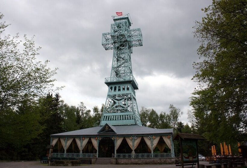 Отель Zum Burgergarten