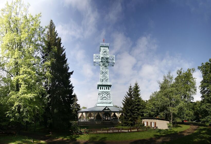 Отель Zum Burgergarten