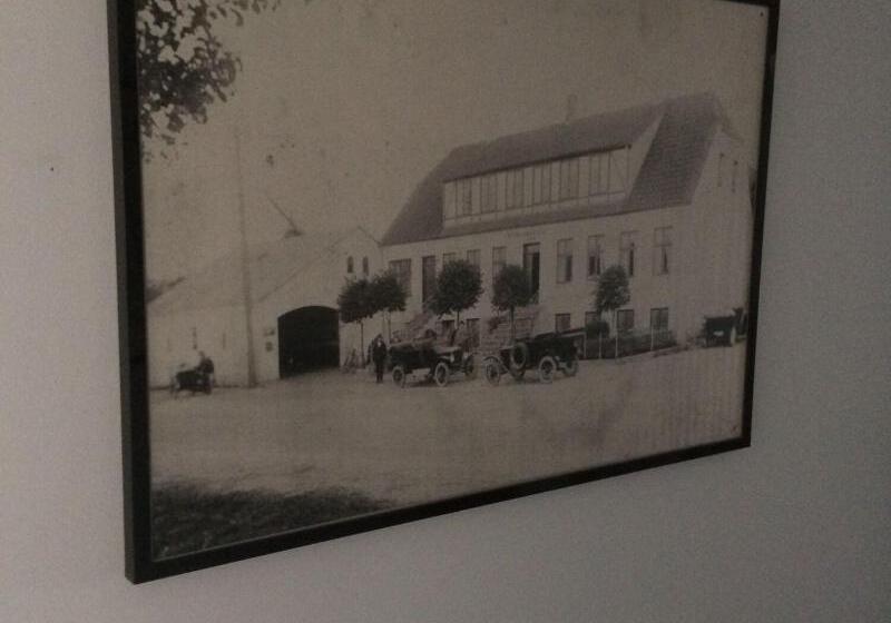 מוטל Blommenslyst Kro