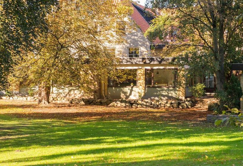 מוטל Blommenslyst Kro