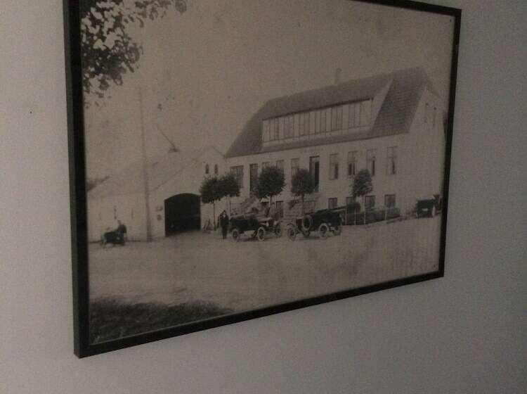 מוטל Blommenslyst Kro