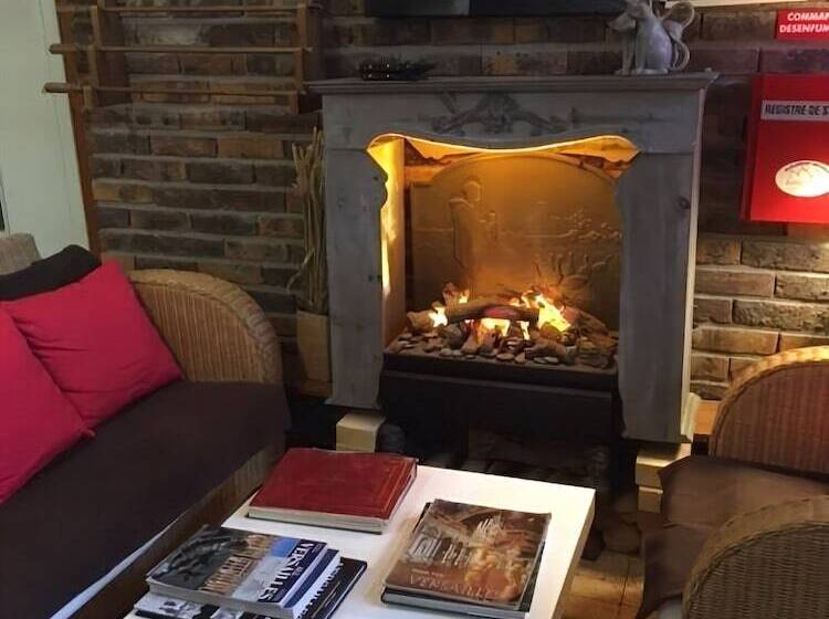 Aerotel Versailles Saint Cyr  L Etape Du Silence