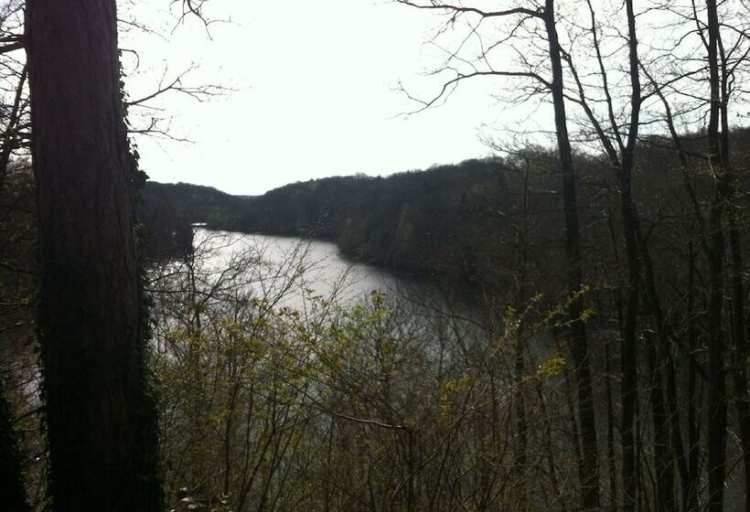 Aerotel Versailles Saint Cyr  L Etape Du Silence