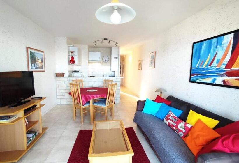 Appartement Vue Mer Exceptionnelle Avec Terrasse Et Parking à Trégastel   2 Chambres   Fr 1 368 29