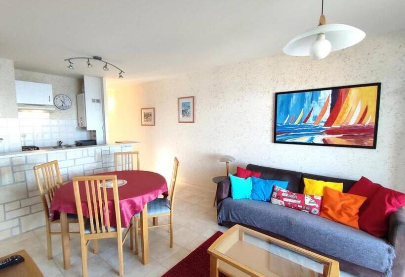 Appartement Vue Mer Exceptionnelle Avec Terrasse Et Parking à Trégastel   2 Chambres   Fr 1 368 29