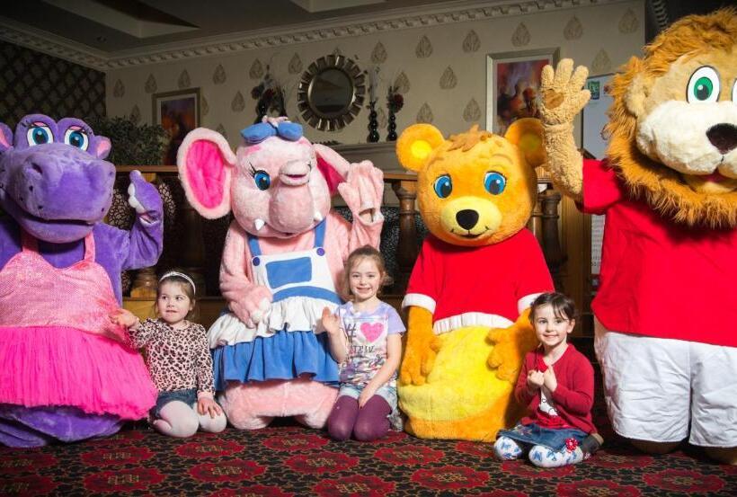 Holyrood Hotel   Leisure Centre & The Spa At Orchids