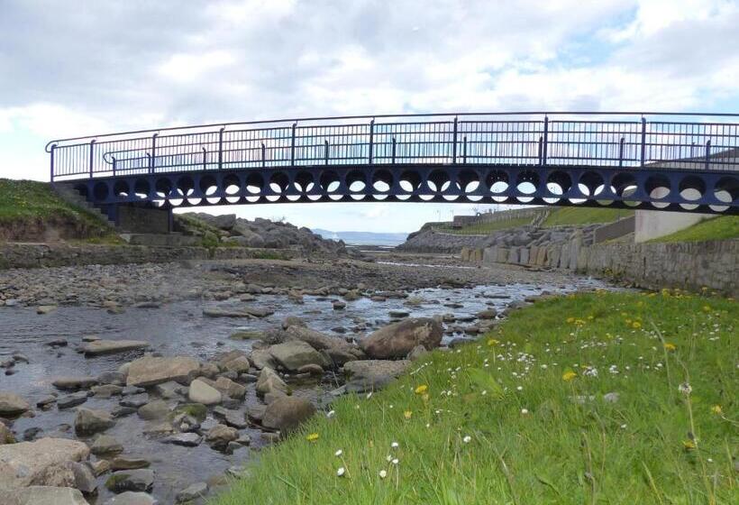 Holyrood Hotel   Leisure Centre & The Spa At Orchids