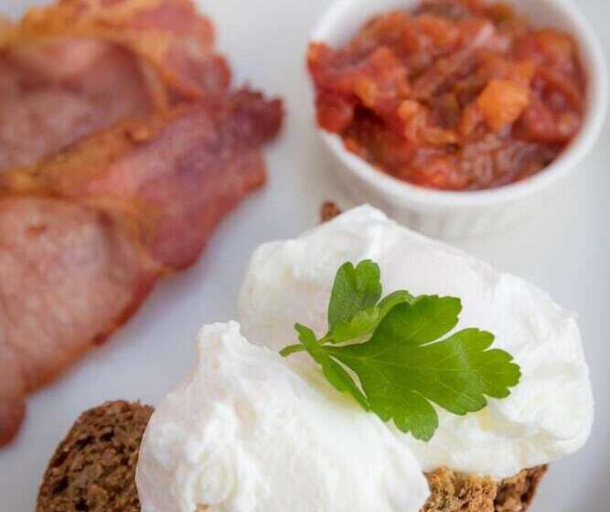 פונדק Ariel House