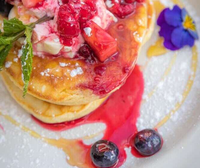 פונדק Ariel House