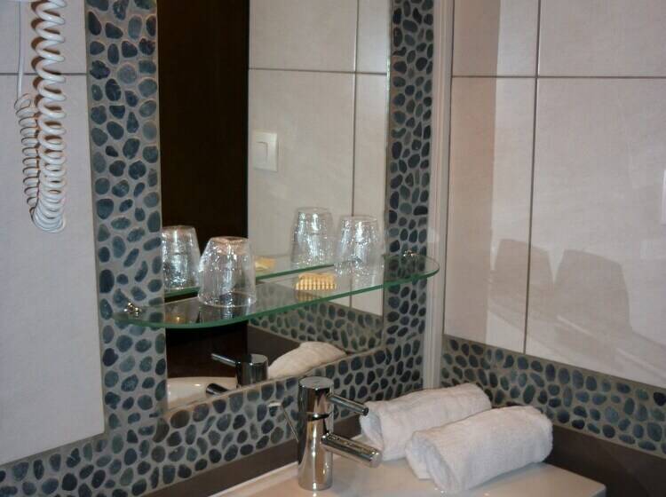 Отель Adonis Sanary Grand Hôtel Des Bains