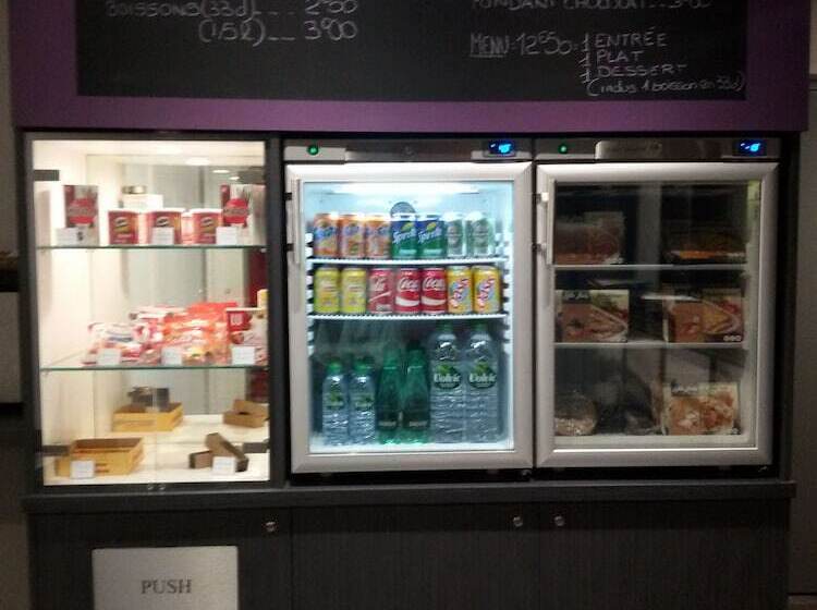 Отель Albert Elisabeth Gare Sncf