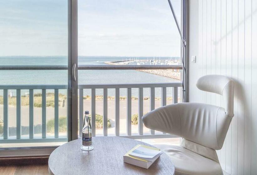 ホテル Anne De Bretagne