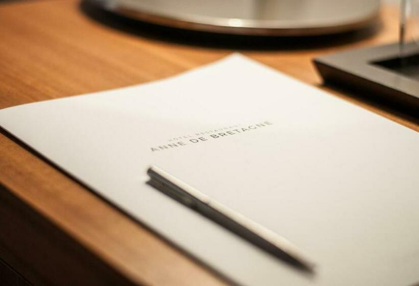 ホテル Anne De Bretagne