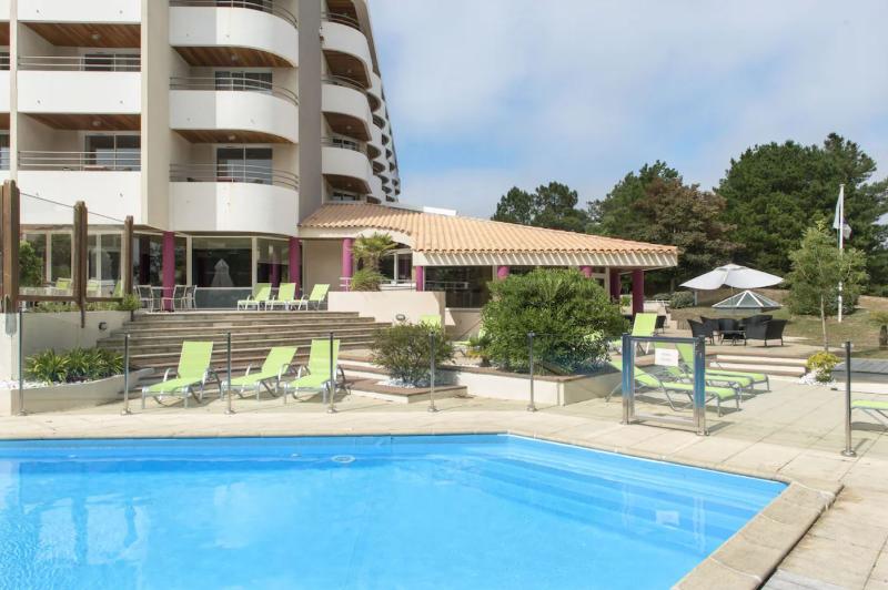 호텔 Hôtel Valdys Thalasso & Spa   Les Pins