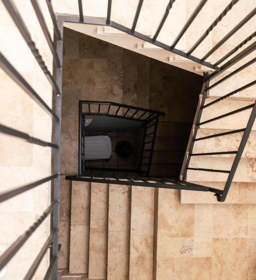 فندق Auberge De La Tour