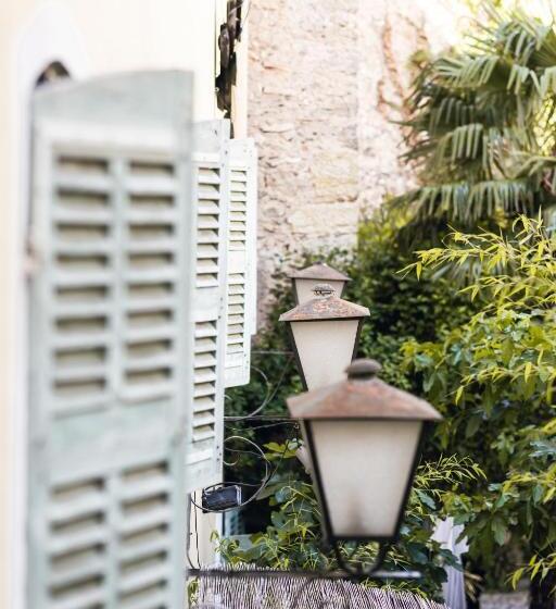 فندق Auberge De La Tour