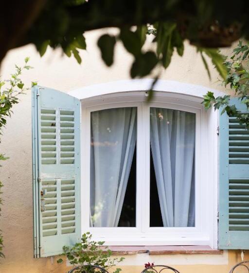 فندق Auberge De La Tour